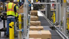 White House hits back at Amazon ‘plan’ to show tariff price rises