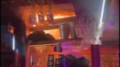 Video shows fire spreading across bar ceiling